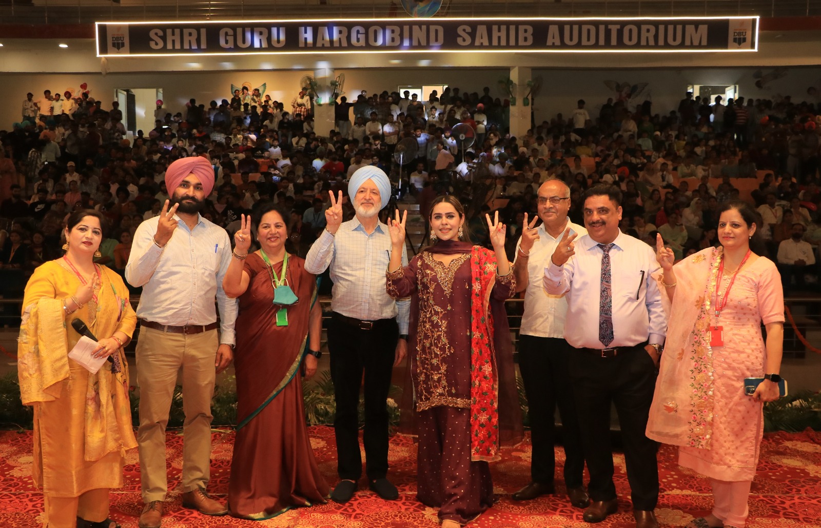 On the first day of the youth fair of Desh Bhagat University, Jenny Johal made the students dance well